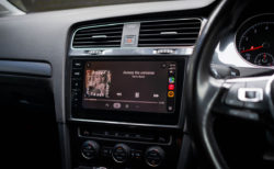 iOS26 対応の Ottocast Mini Slim (オットキャスト ミニ スリム)